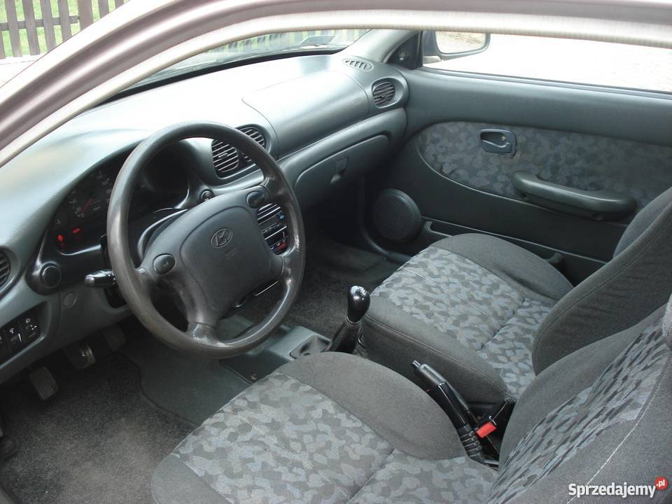 Hyundai Accent Coupe i Renault Clio Gorzów Wielkopolski