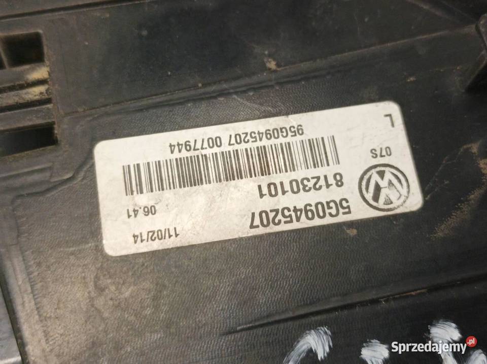 LAMPA TYŁ LEWA LED 5D HB GTI USZKODZONA