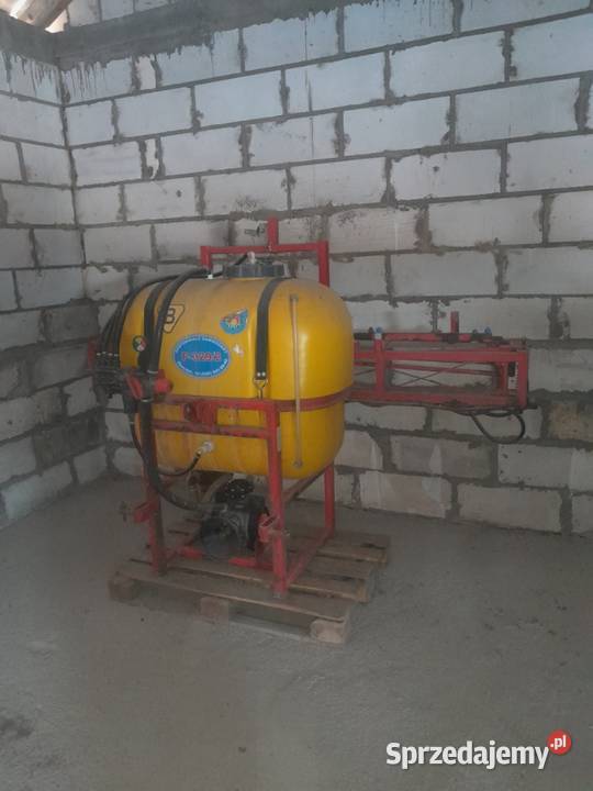 Sprzedam ciągnik i opryskiwacz podlaskie