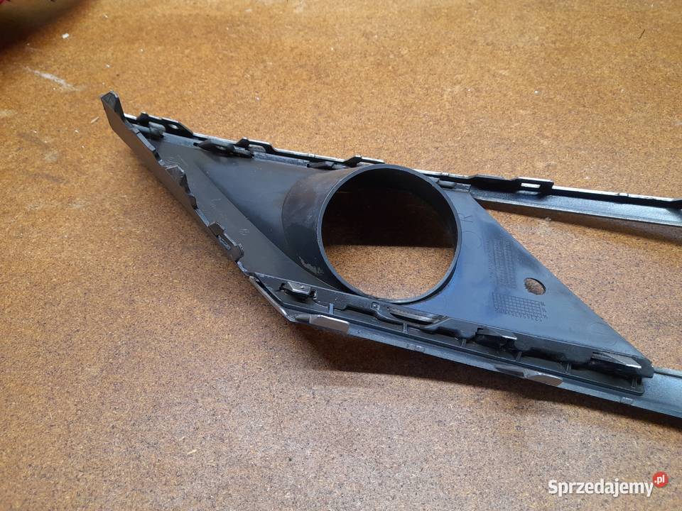 VW TOUAREG 20142017 RAMKA HALOGENA PRAWA Goleniów