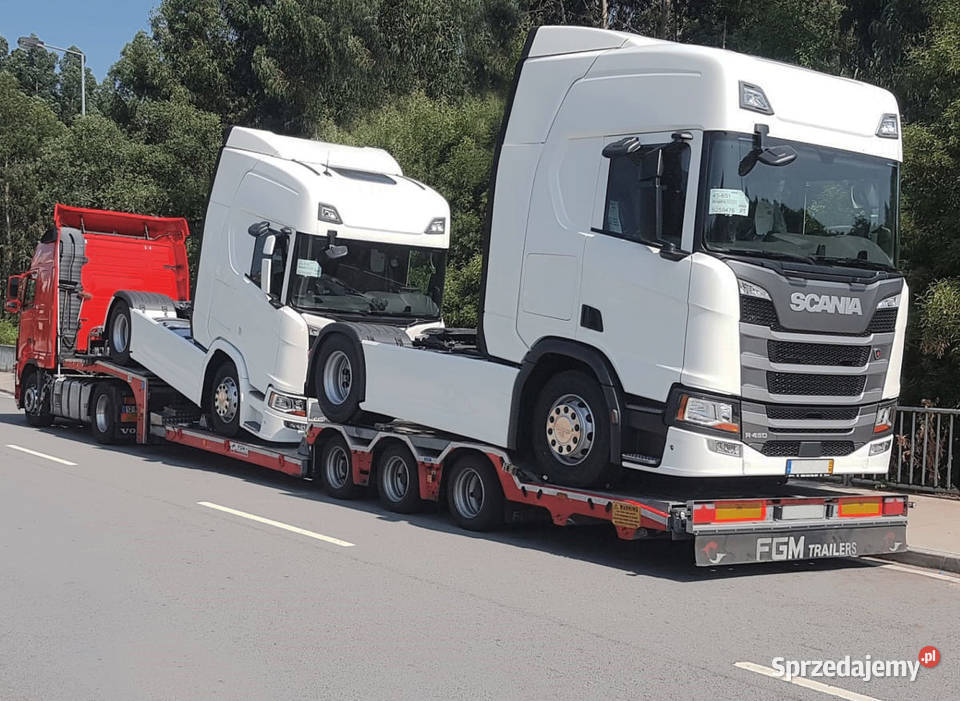 Transport niskopodwoziowy holowanie autobusów mazowieckie Sobolew