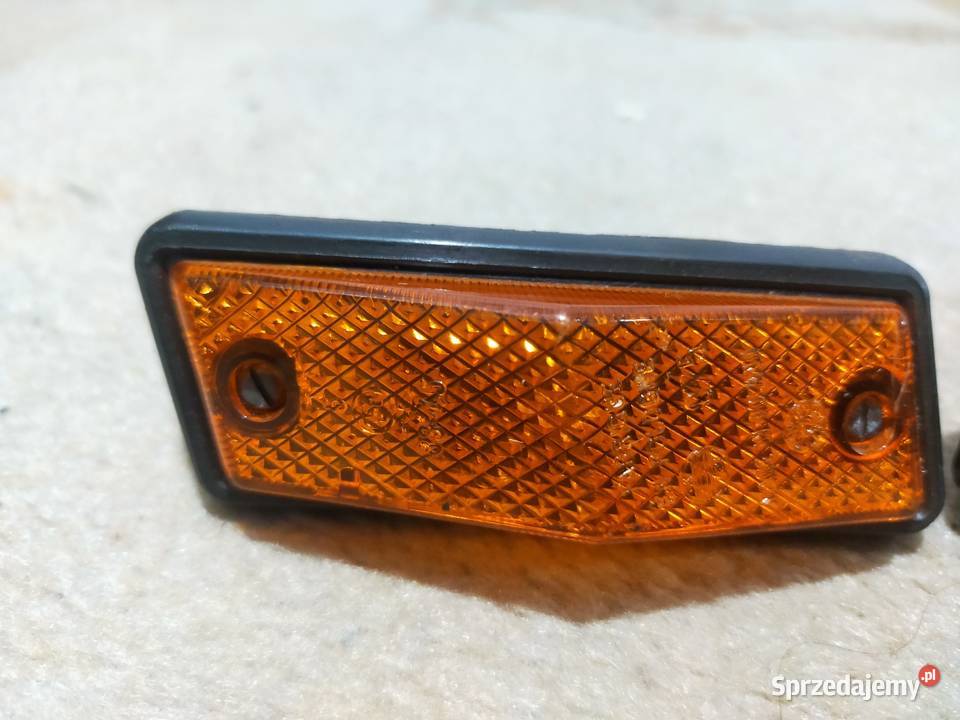 Kierunkowskazy boczne fabrycznie nowe Fiat 125p osobowe Orzesze