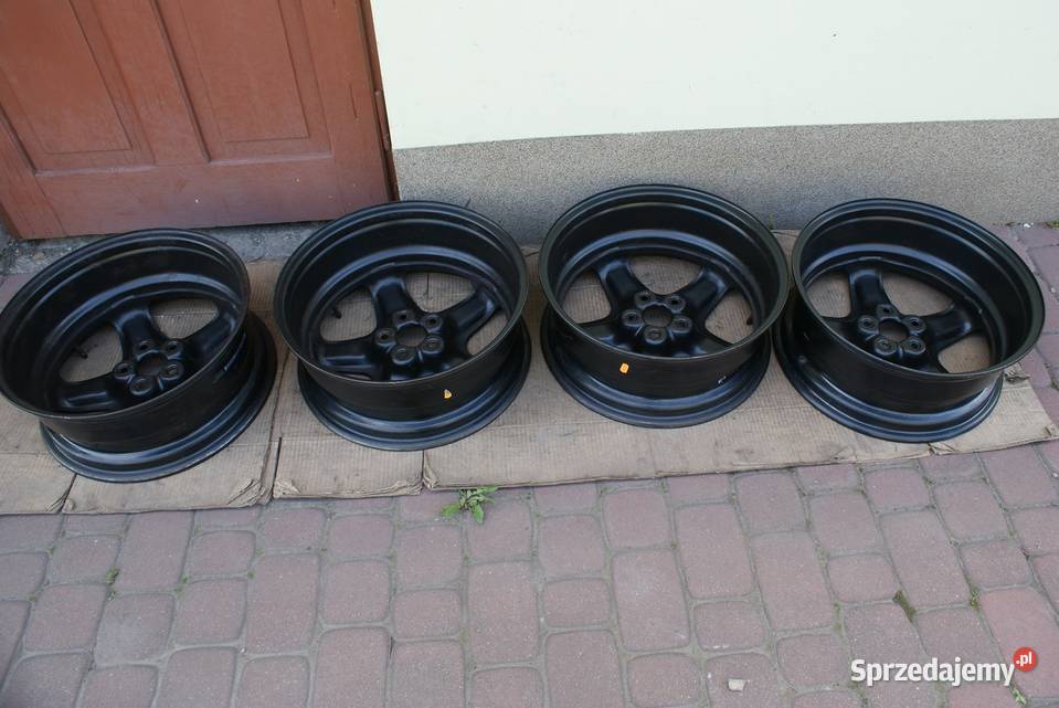 Felgi strukturalne kołpaki 7Jx17 Opel 5x105 ET42 Nozdrzec