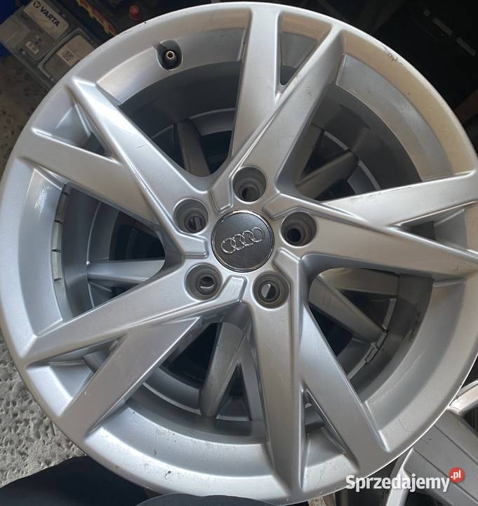 Alufelgi Audi 17 stan z modelu a4 2017 Stara Wieś