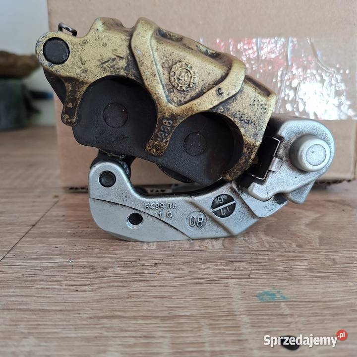 Zacisk hamulca yamaha R125 przedni 2013r Strzałków