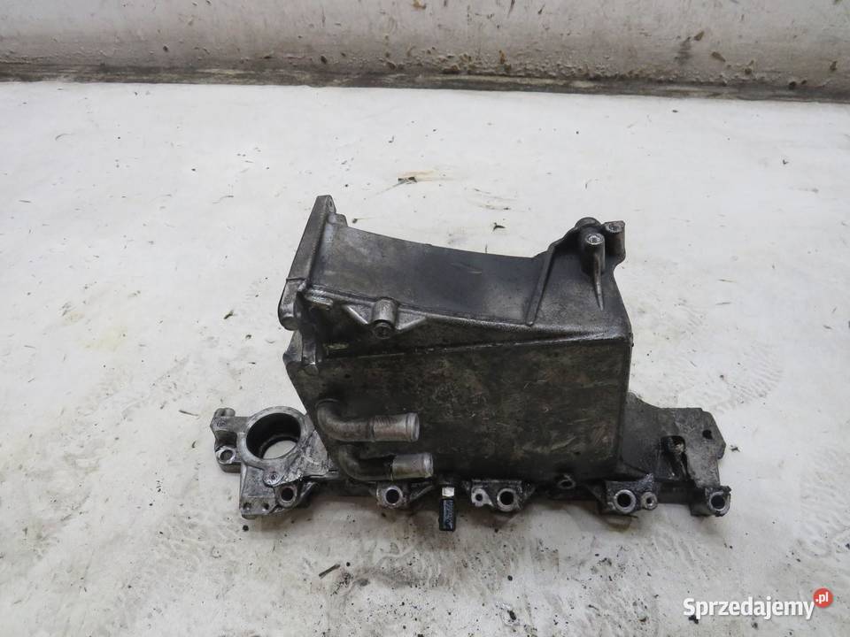 KOLEKTOR SSĄCY PASSAT B8 Motoryzacja