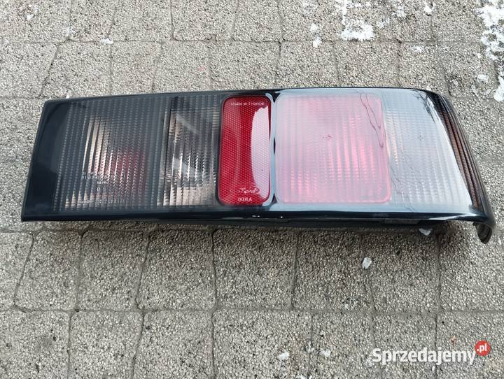 Lampa Ford Sierra prawy tył Sedan Black wkład Kamieniec