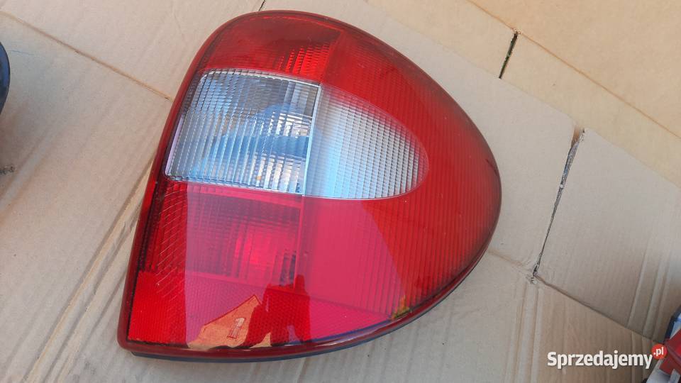 lampa tylna prawa lewa Chrysler Voyager IV dolnośląskie Dębno