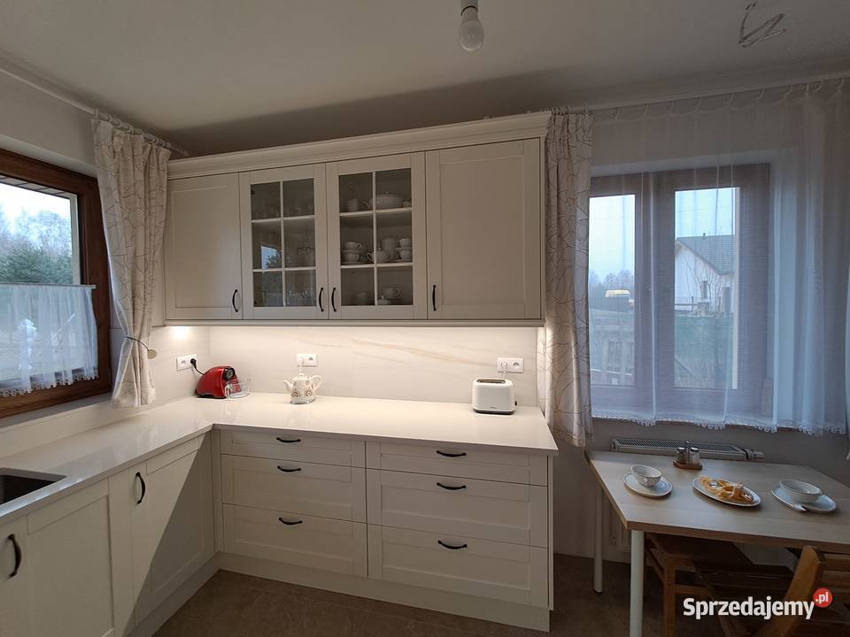 Solidny dom jednorodzinny komfortowa przestrzeń Radzymin