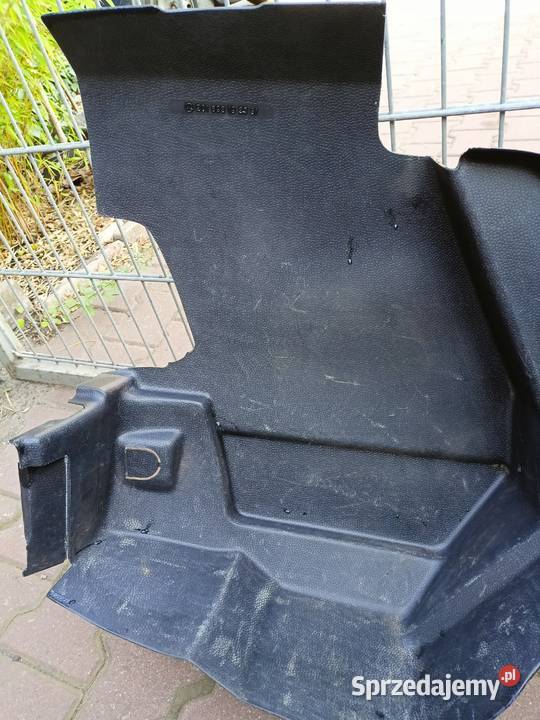 Mercedes 190 W201 wnęka osłona bagażnika boczki Skarżysko-Kamienna