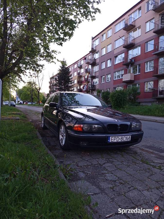 BMW E39 525IA LPG czarna sprawna Seria 5 Przemyśl sprzedam