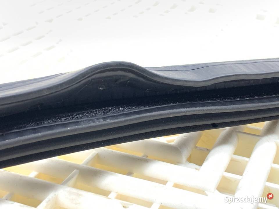 USZCZELKA DRZWI TYŁ LEWA AUDI Q7 4M SUV