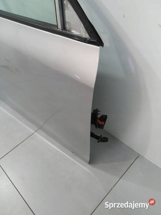 DRZWI PRAWE PRZÓD 9156 Skoda Fabia II 20072014 Drzwi