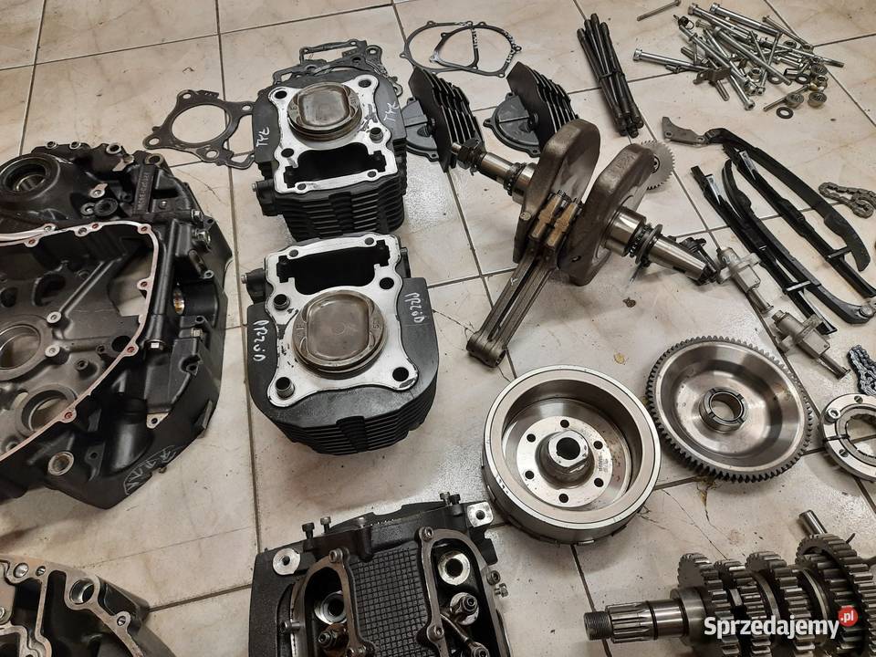 Yamaha xvs 950 Bolt silnik części wał cylinder Jelenia Góra sprzedam
