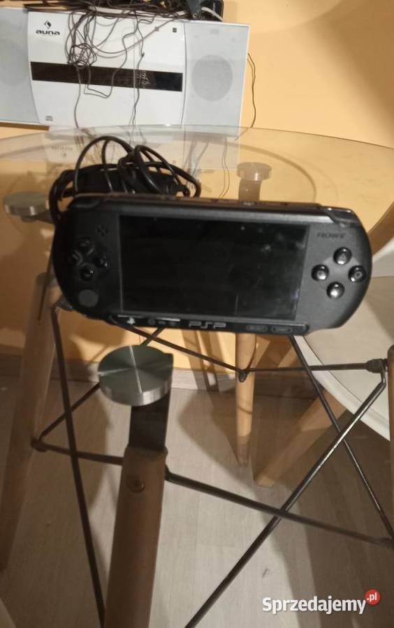 Sprzedam Konsole PSPE104 Pro Sony Uszkodzona Golub-Dobrzyń