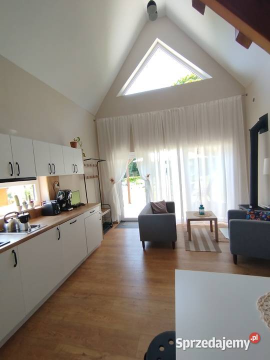 Całoroczny domek na dużej działce budowlanej Zatyle