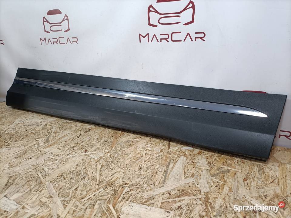 MERCEDES GLA W247 LISTWA DRZWI PRAWY PRZÓD Listwy i nakładki