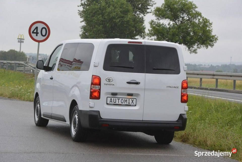 Toyota Proace Verso 20D4D L3H1 9 osobowy Polski ESP Sędziszów Małopolski