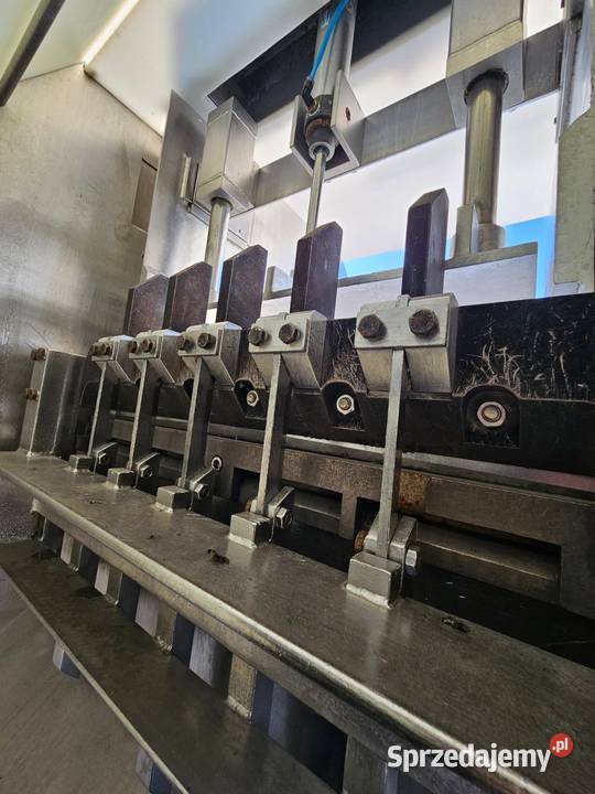 Gilotyna do bloków mrożonych Magurit 547 Krotoszyn