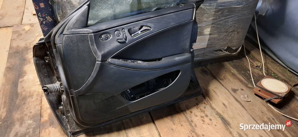 Drzwi prawe przód cls 500 w219 219 prawie Gołębiówka
