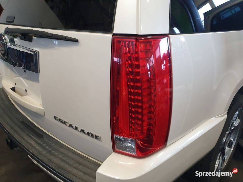 LAMPA PRAWA TYŁ CADILLAC ESCALADE ESV KOMPLETNA Lipno