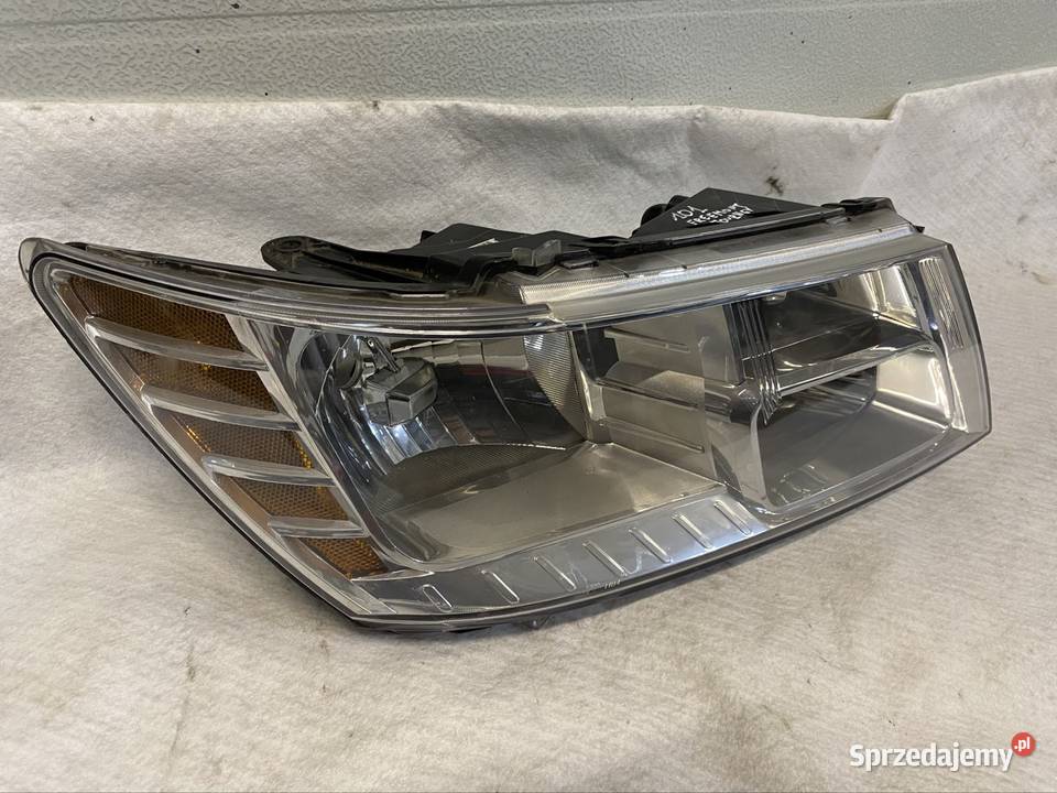 Lampa prawy przód Fiat Freemont Dodge Journey śląskie Jasienica sprzedam