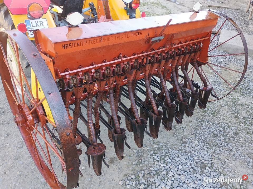 Siewnik zbożowy Meprozet Fabryczny 17 w nieuszkodzony Izbica