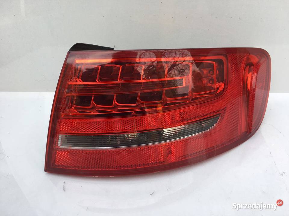 AUDI A4 8K9 LIFT PRAWA LAMPA TYŁ Ostroróg