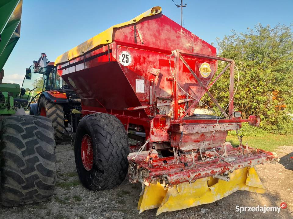 Rozsiewacz wapna Bredal K65A wielkopolskie Sadogóra