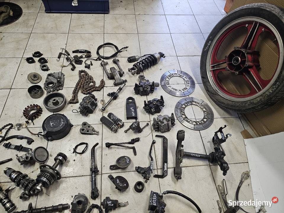 Kawasaki GPZ 550 części gpz550 linka tarcza Jelenia Góra