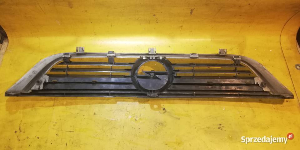 grillatrapa Opel Vectra B r9599 osobowe Piotrków Trybunalski