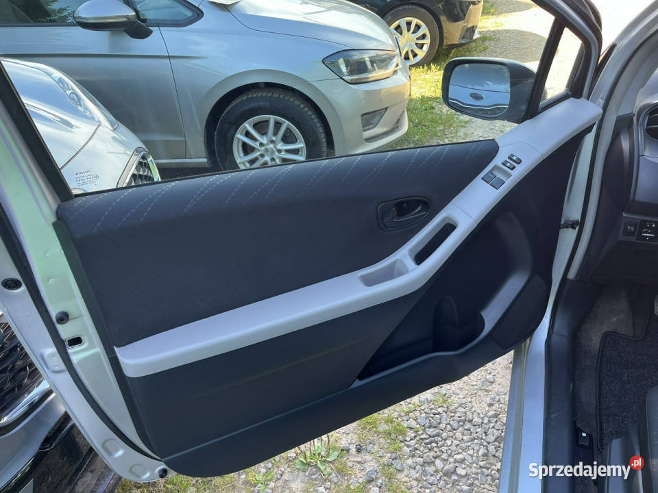 Toyota Yaris 13 1WŁ Oryginal Lakier Klima El wspomaganie kierownicy śląskie Częstochowa