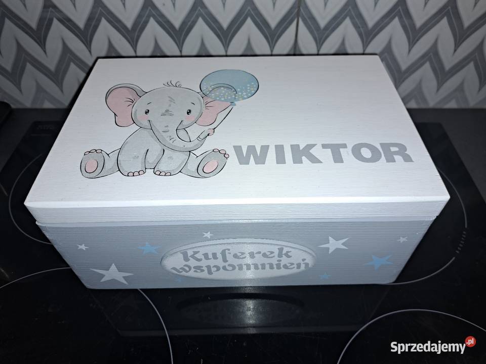 Kuferek wspomnień słonik chłopiec z metryczką opolskie Kędzierzyn-Koźle
