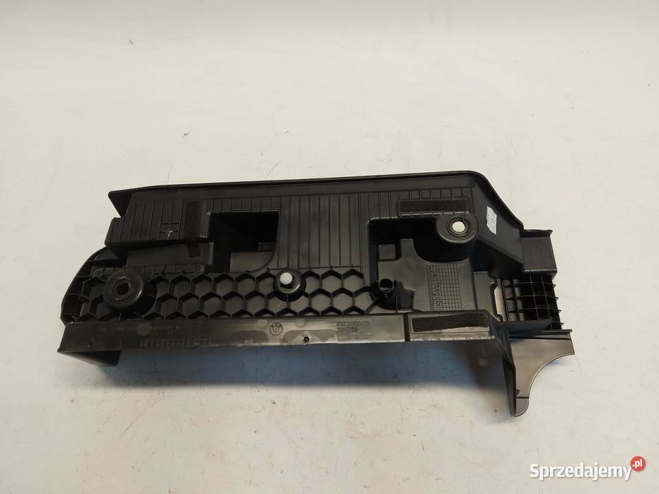 BMW G21 G20 Kombi 330e plastyk mocowanie prawe