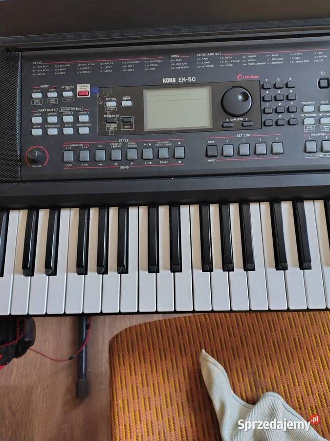 Keyboard Korg EK50 limites Kłobuck