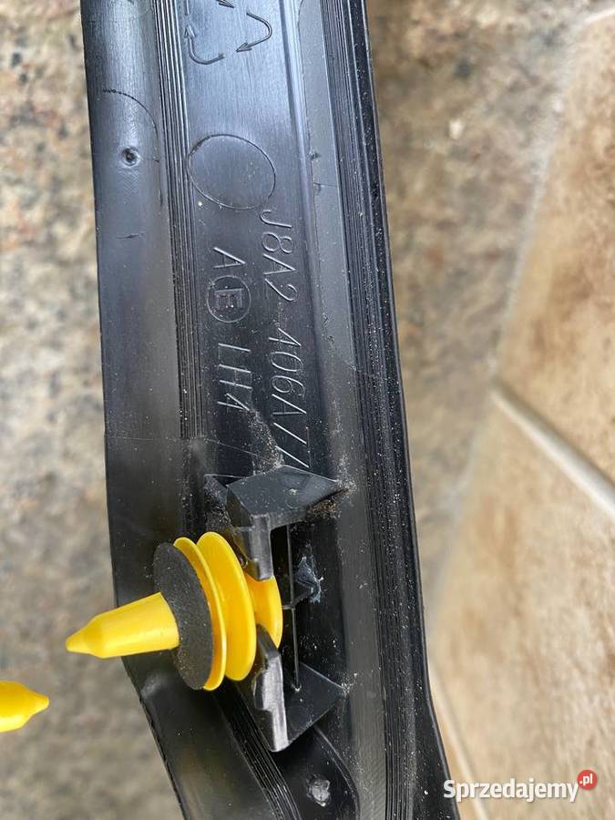 RANGE ROVER VELAR L560 LIFT OSŁONA BOCZNA KLAPY osobowe mazowieckie Sękocin Nowy sprzedam