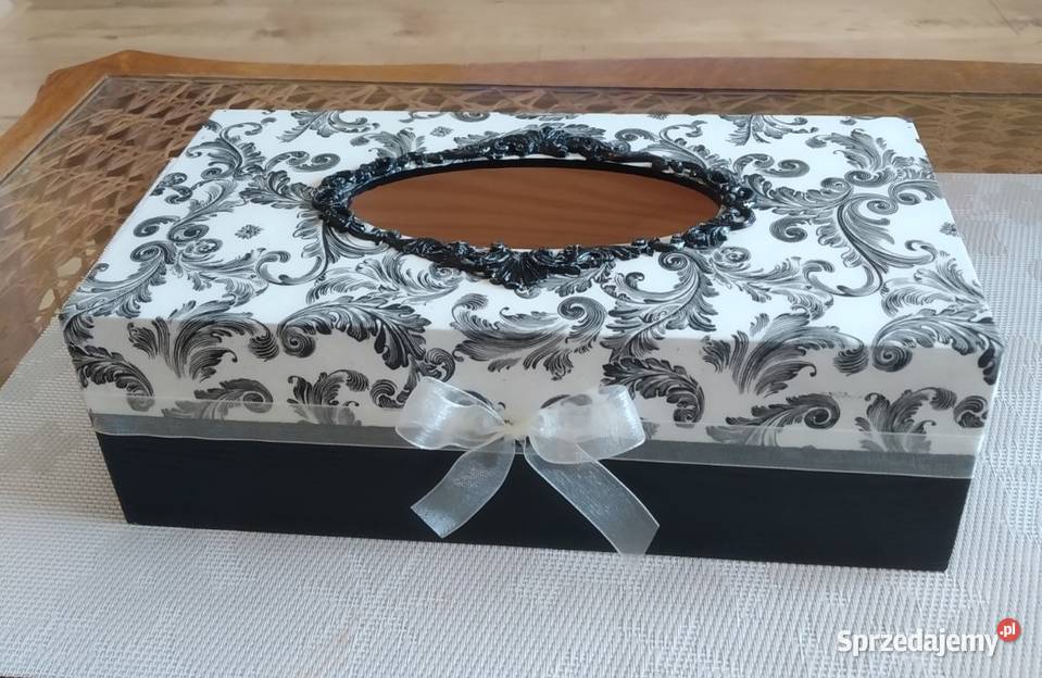 Chustecznik drewniany KORONKA decoupage Szpetal Górny