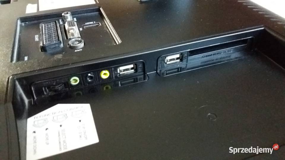 Toshiba tv 24 LED Hdmi USB DVD