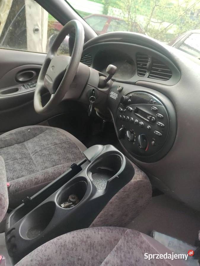 Wnętrze kanapy fotele Ford Taurus Rok produkcji 1996 Gdańsk