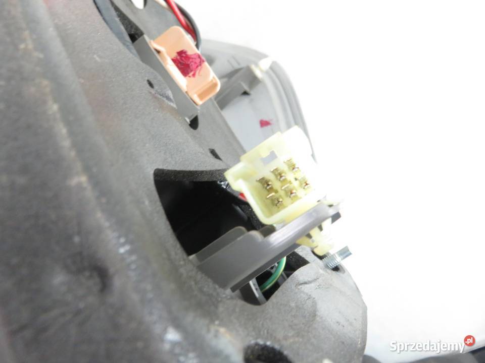 LAMPA LEWA TYLNA SUBARU LEGACY IV BL 2008 sprzedam