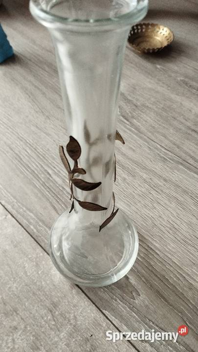 wazon szklany z ozdobnym metalowym złoceniem Poznań