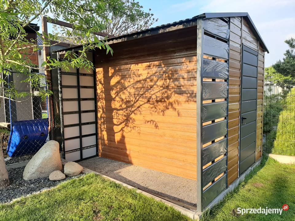 Mały Schowek Narzędziowy Garaż na drewno z Koło