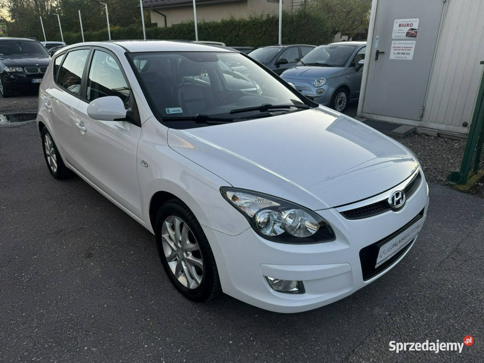Hyundai i30 RatyZamiana Gwarancja bogato nieuszkodzony i30 Gdów