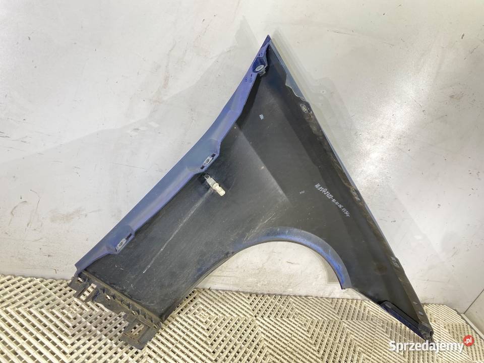 BŁOTNIK LEWY PRZÓD BMW E92 SportowyCoupe 0513 Karoseria