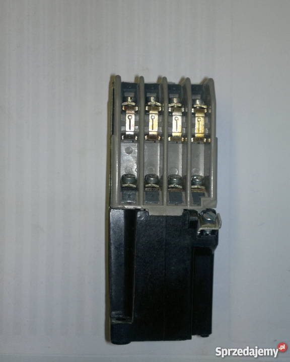 Stycznik d 68 6A 500V DDR cewka 220V Elektryka i akcesoria Dąbrowa Górnicza