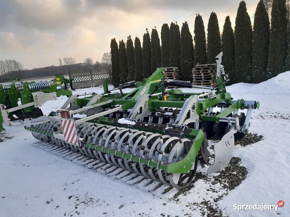 Brona kompaktowa popokazowa Megatron S 4 m Dąbie