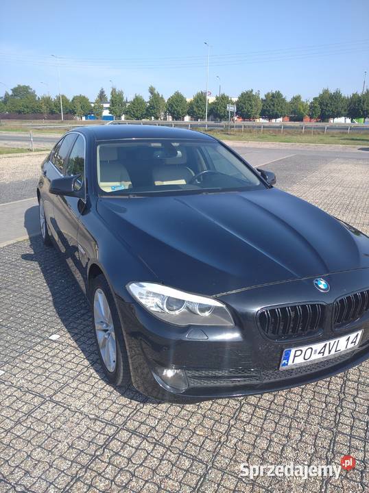 BMW 5 F10 30 benzyna Okazja Rok produkcji 2010 Poznań