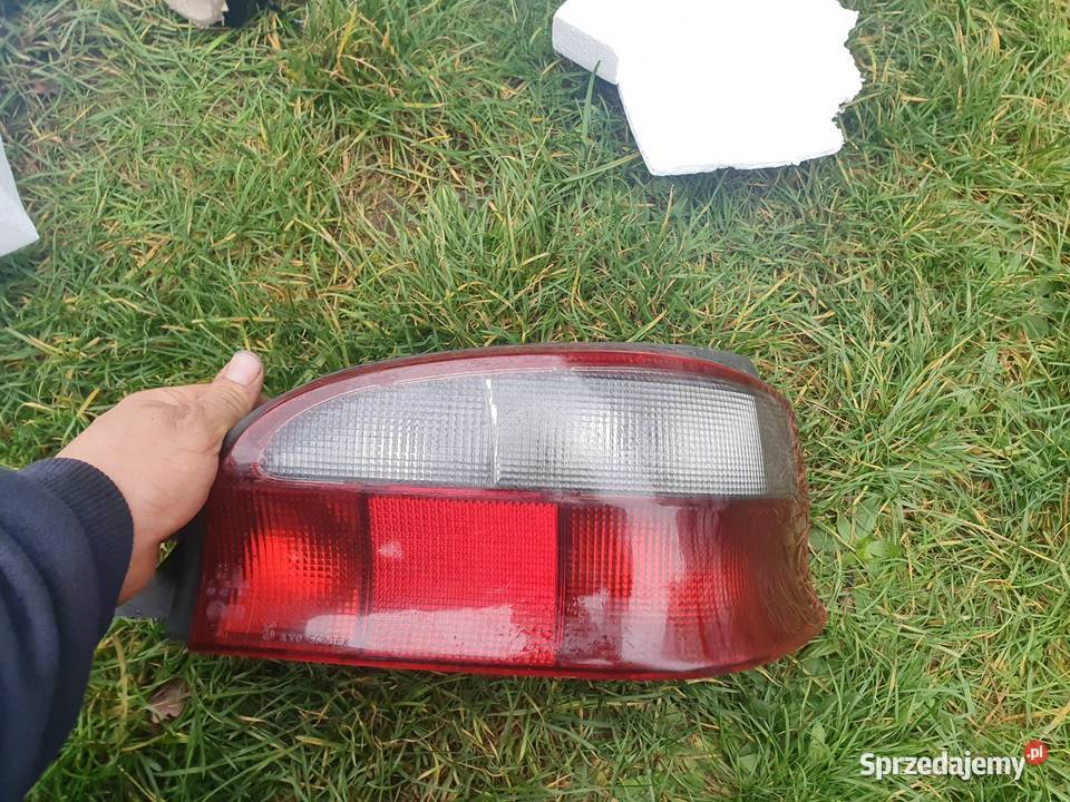Lampa tylna prawa citroen saxo 9599 przedlift Rok produkcji 1998 Oświetlenie małopolskie Kraków