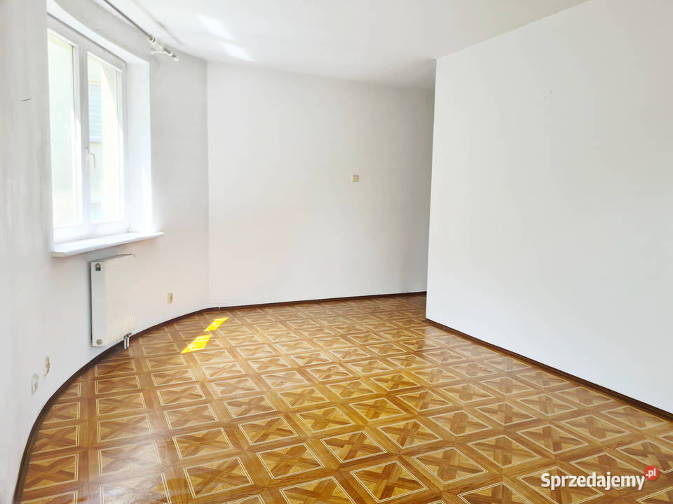 39m2 niski blok duży balkon os Chrobrego