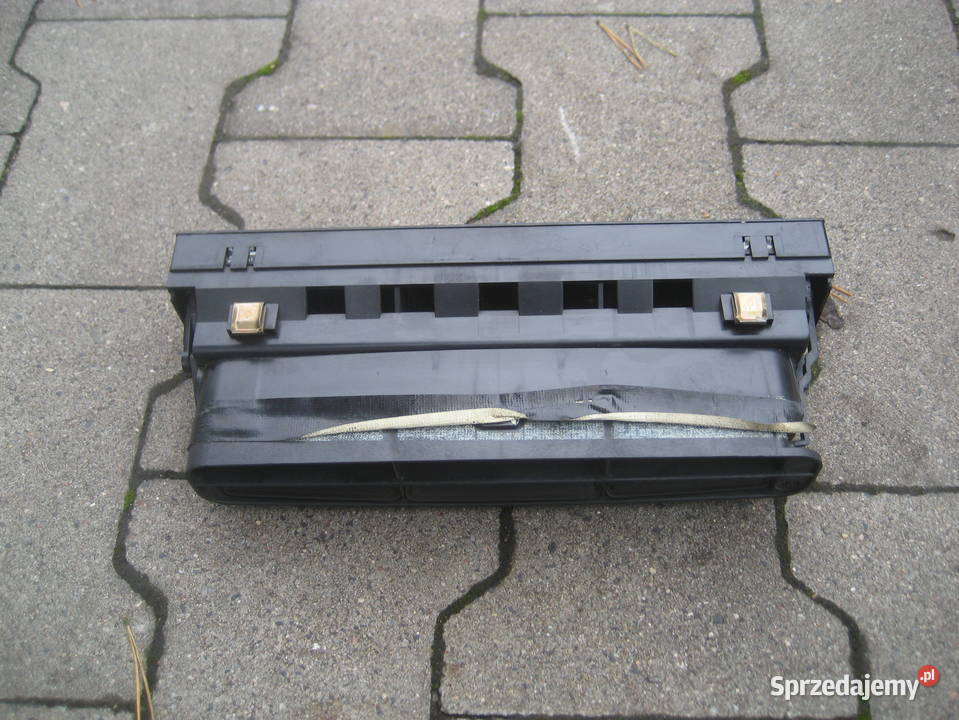 audi 100 c4 9094r kratka nawiewu środkowa osobowe Rakoniewice